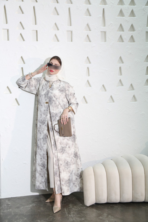 عباية الزهور  - Creamy