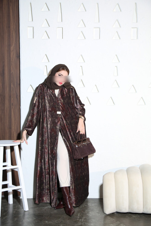 عباية مخمل بني محمر - Leopard Marble