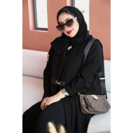 عباية عملية من الكريب الياباني