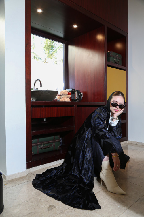 عباية مخملية