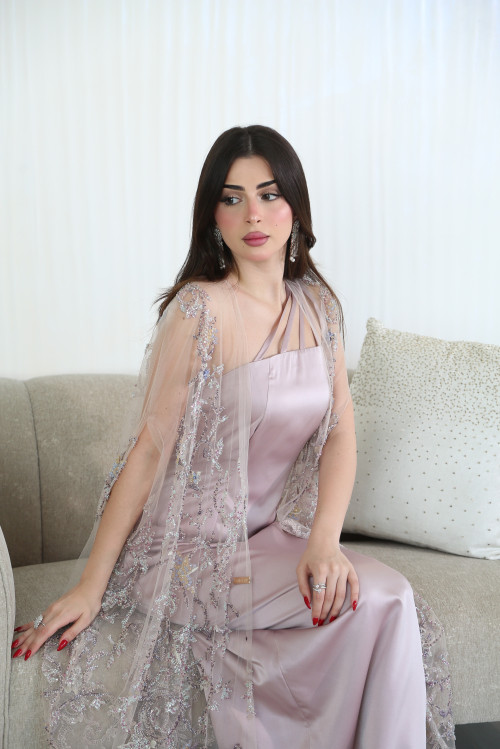 Mauve color dress with tulle bisht