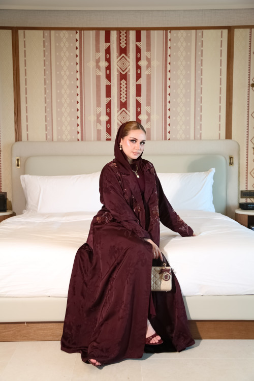 عباية فيسكوز -Dark Plum 