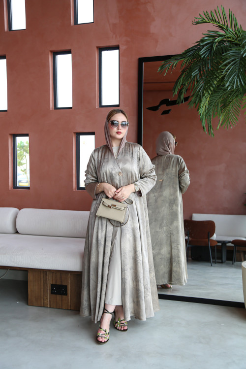 Shiny viscose abaya
