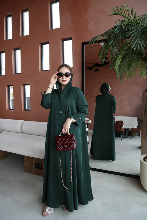 عباية كلاسيك باللون الاخضر