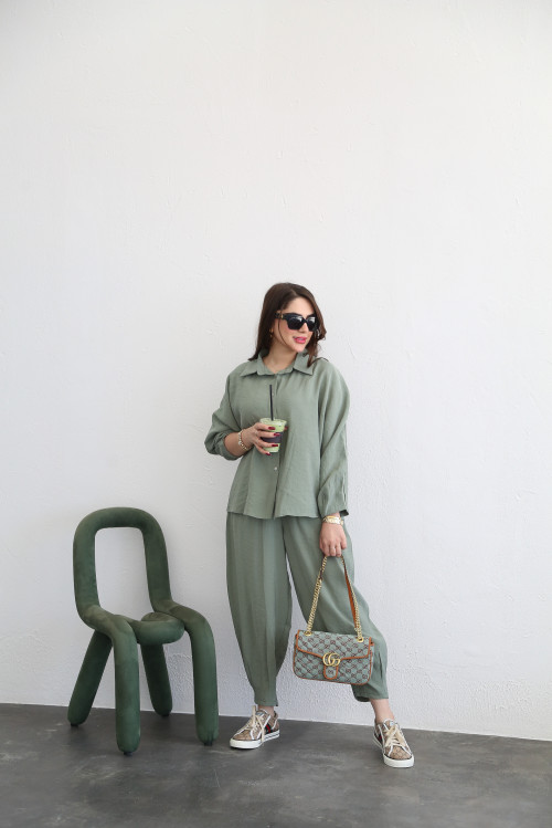 Light pistachio color crepe set