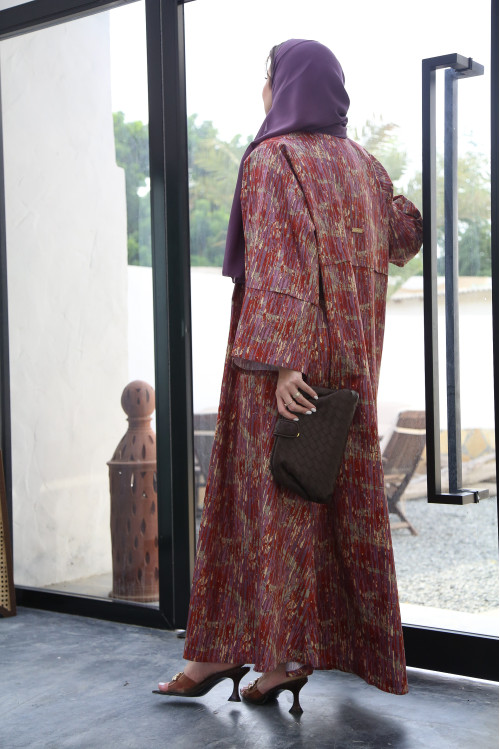 Abaya of mixed colors