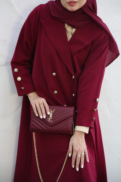 Practical abaya in burgundy