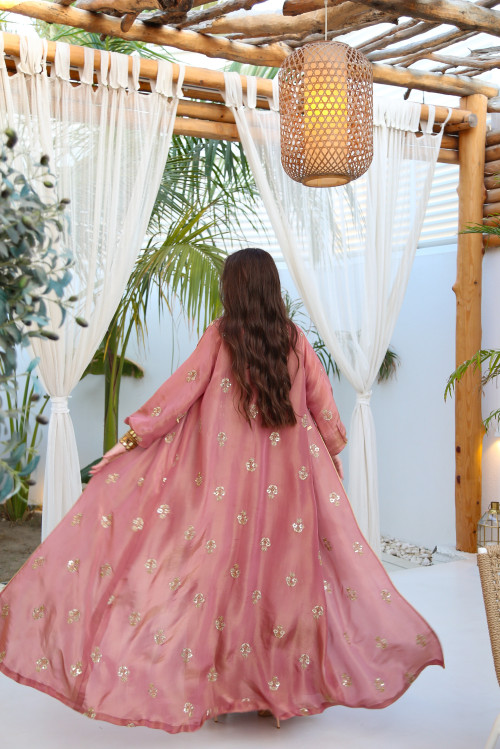 A luxurious rose bisht with golden sleeves