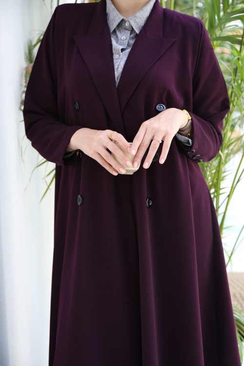 Practical eggplant abaya