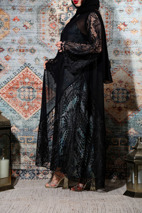 Chiffon abaya for occasions with prominent leaf lace