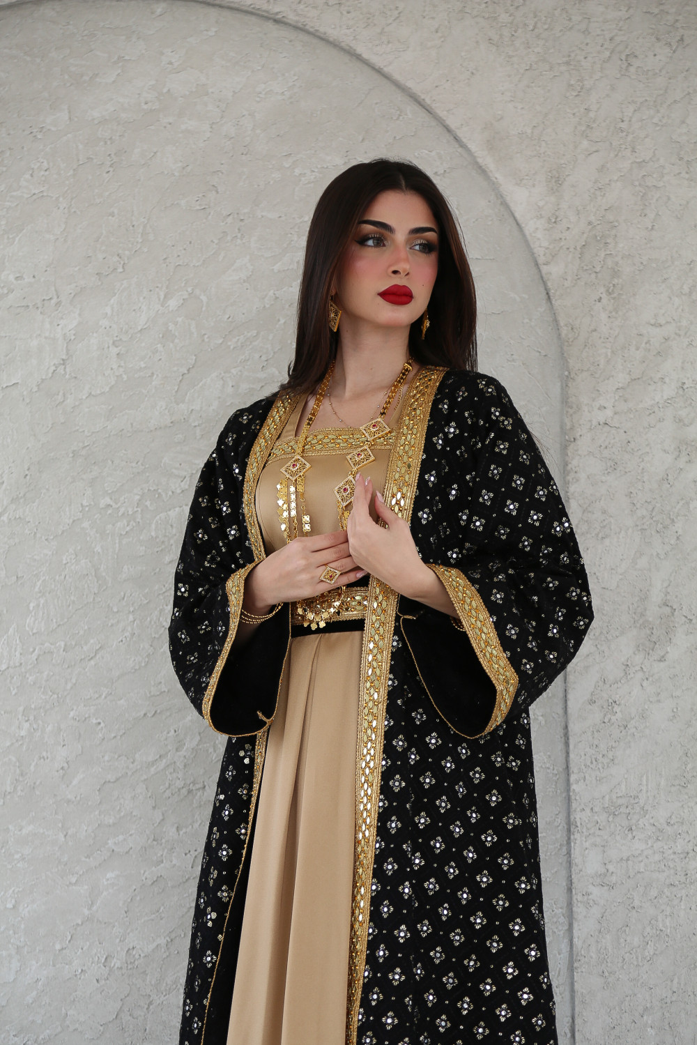 Black Velvet Bisht