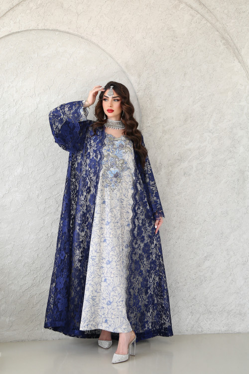 Blue lace bisht with mokhwar