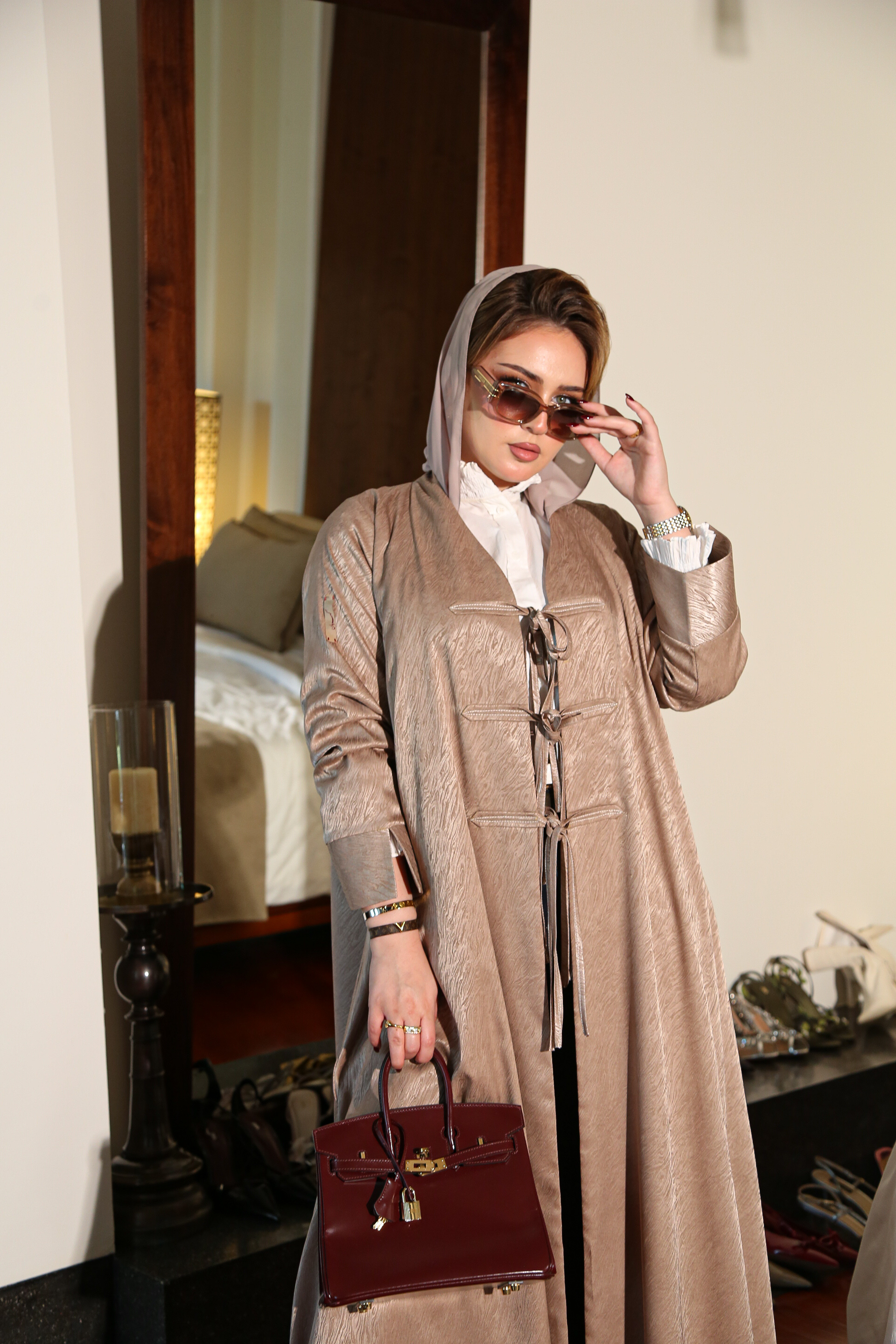 عباية الربطات الأمامية (شامبين) - Front Tie Fastenings