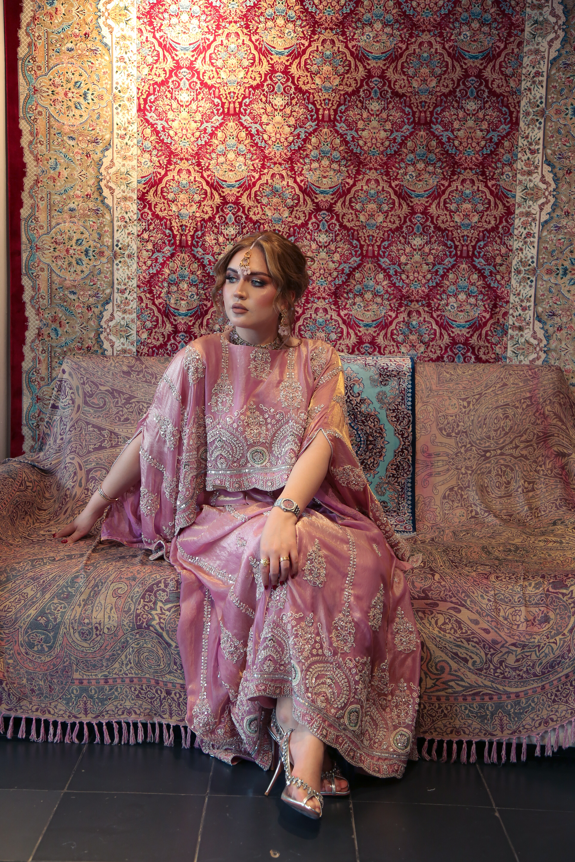 فستان تراثي ملكي - TRADITIONAL PINK