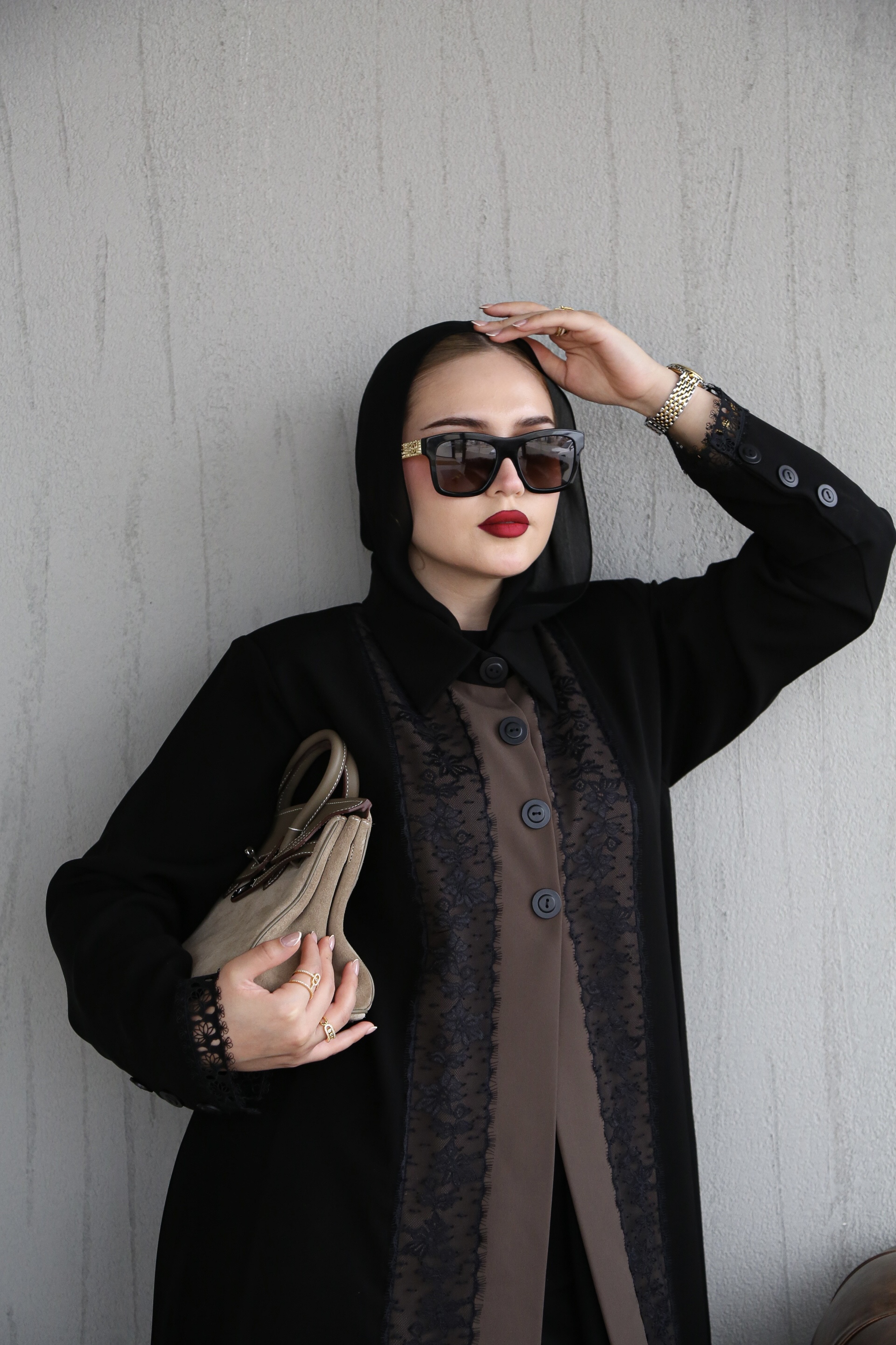 أنتيك بلاك — Antique Black