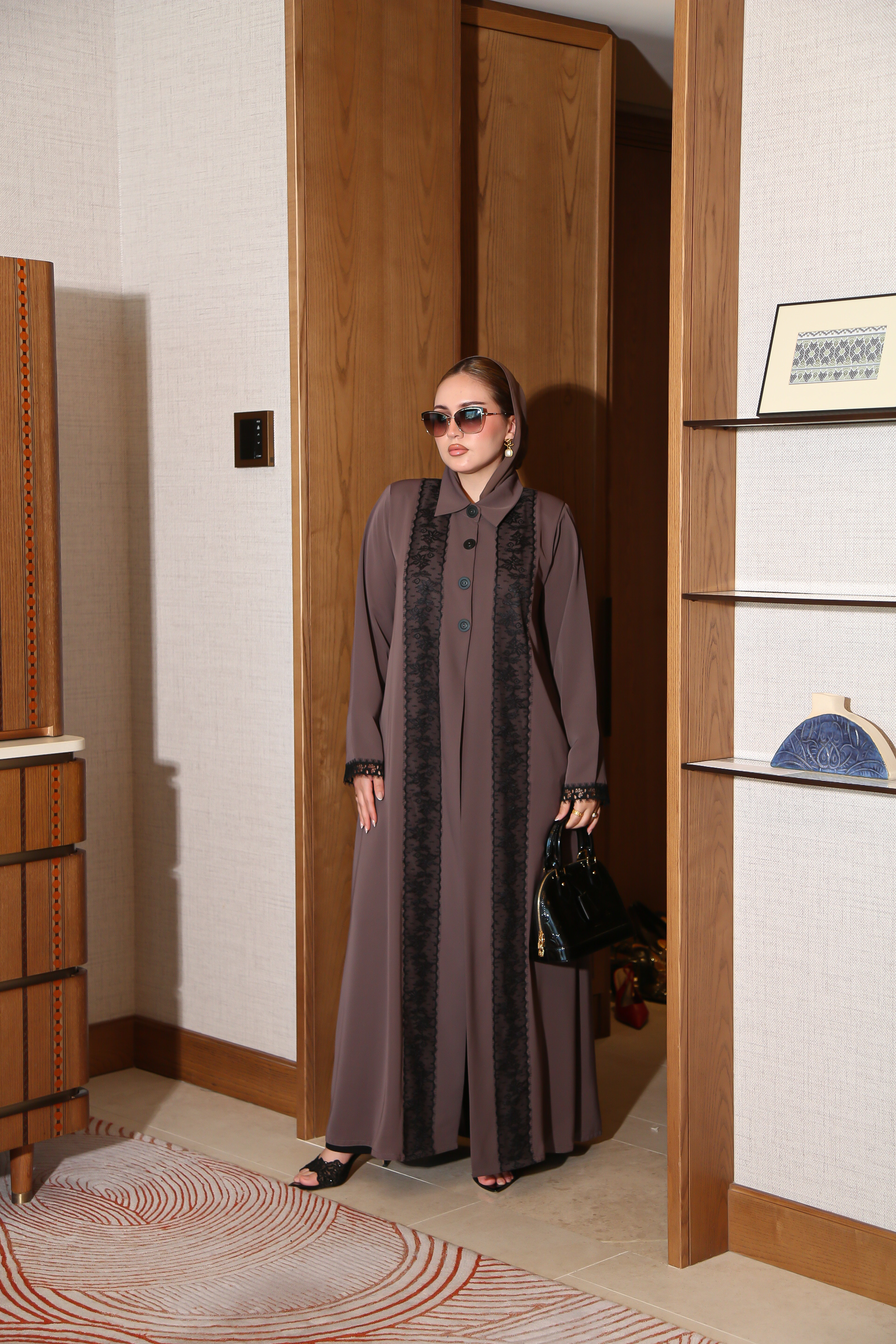 أنتيك موف — Antique Mauve
